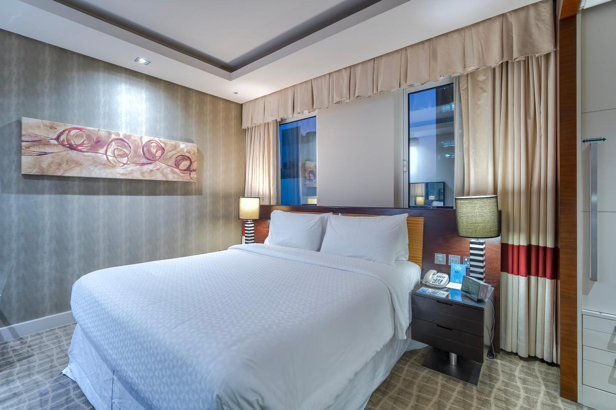 Majestic Premier Hotel Burdubai Ngoại thất bức ảnh
